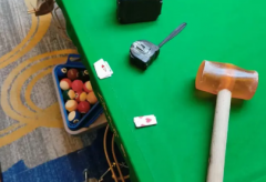 台球桌销售，台球桌安装，台球桌更换台布，拆装移位搬运门台球桌
